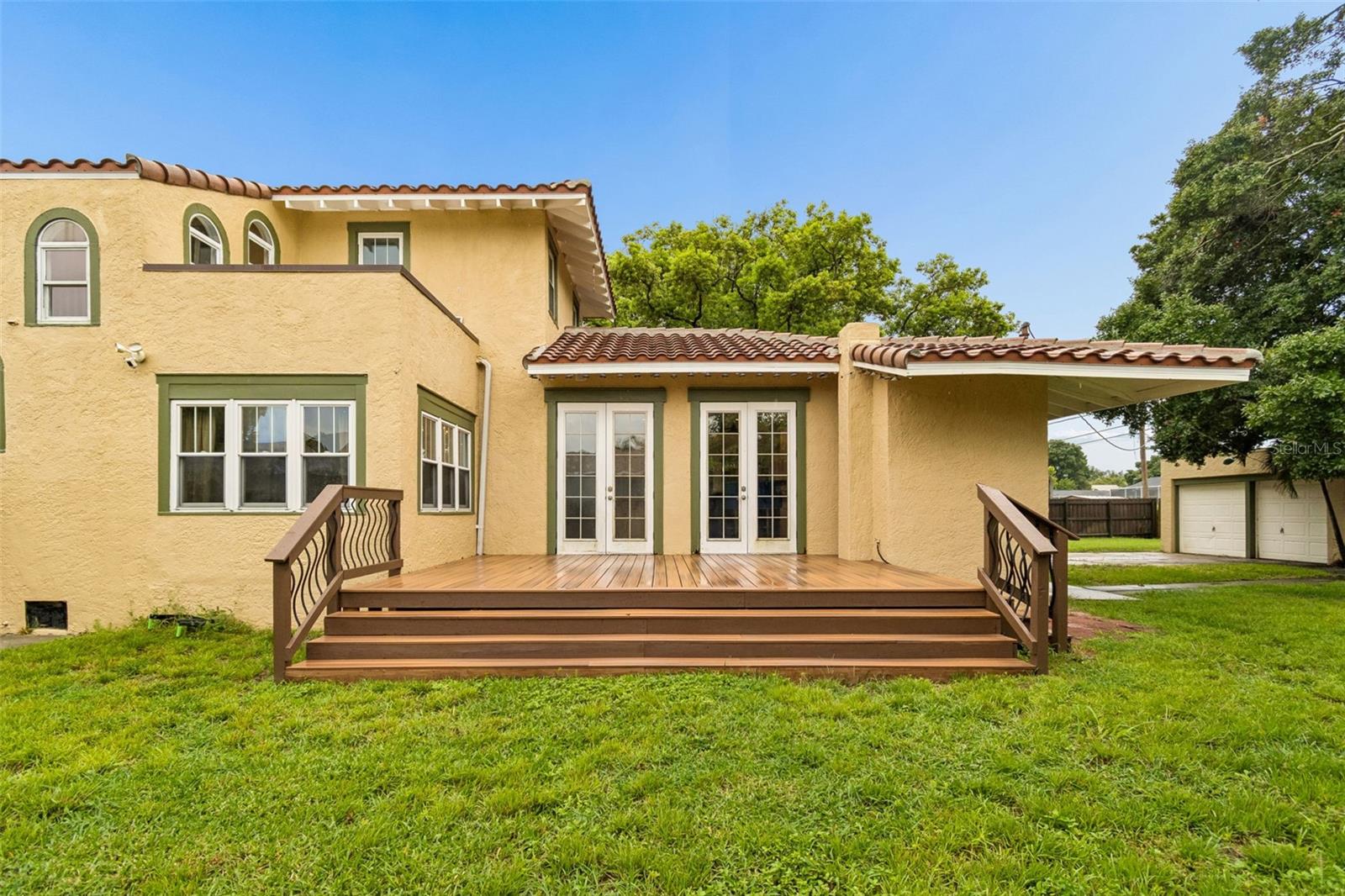2518 GRANADA CIR E — photo 41