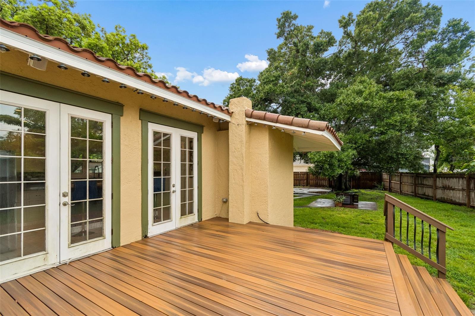 2518 GRANADA CIR E — photo 42