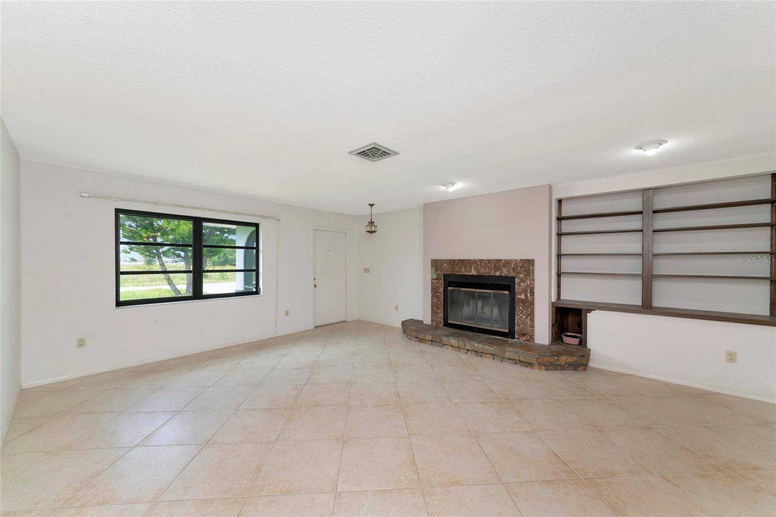 11910 SARAGOSSA LN — photo 5