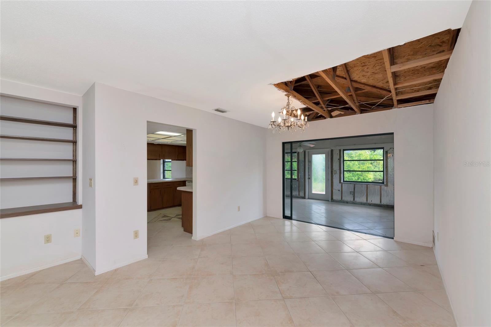 11910 SARAGOSSA LN — photo 7