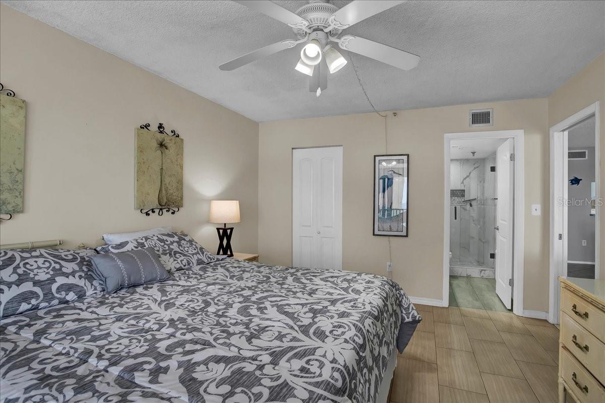 15462 GULF BLVD #903 — photo 27