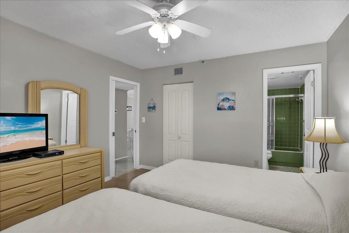 15462 GULF BLVD #903 — photo 35