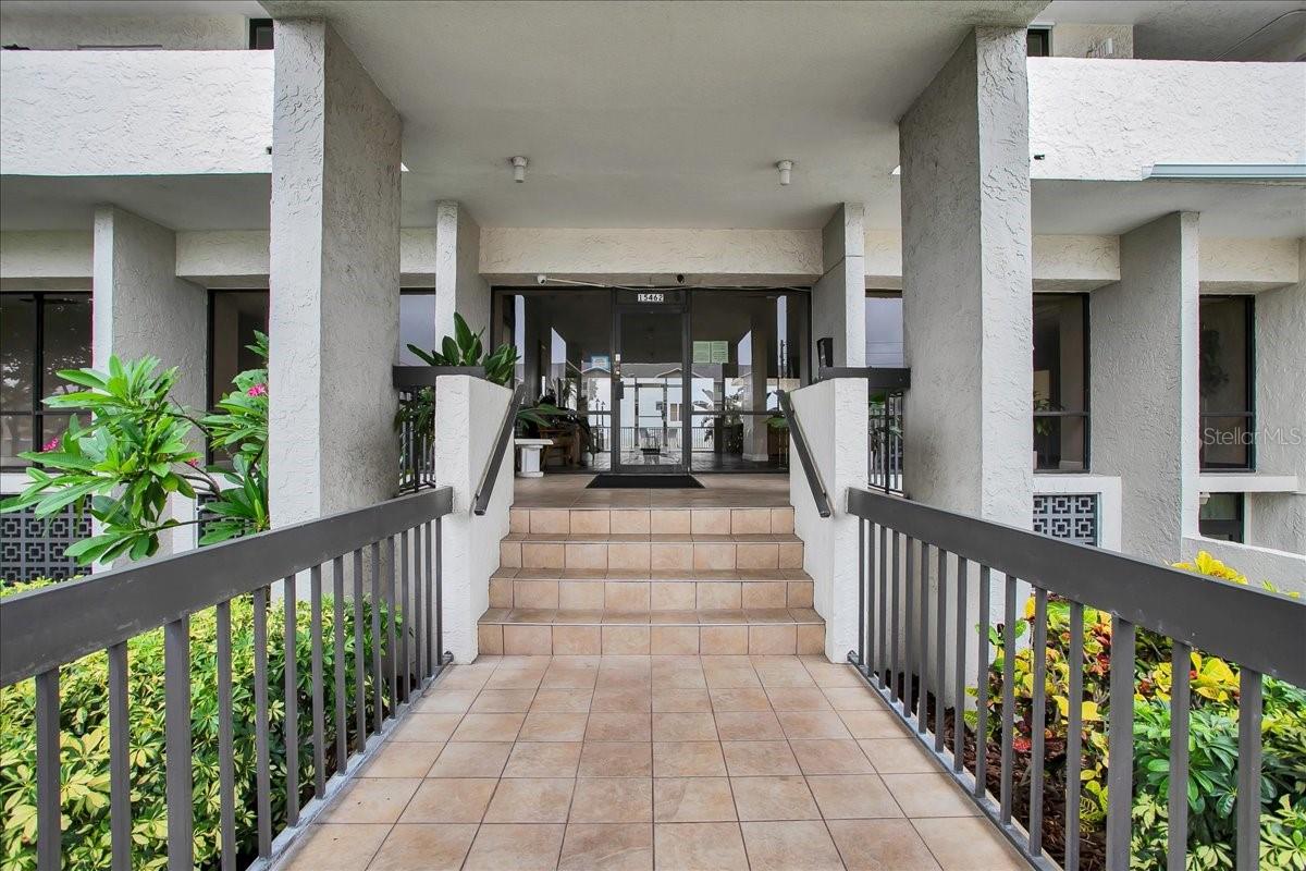 15462 GULF BLVD #903 — photo 43