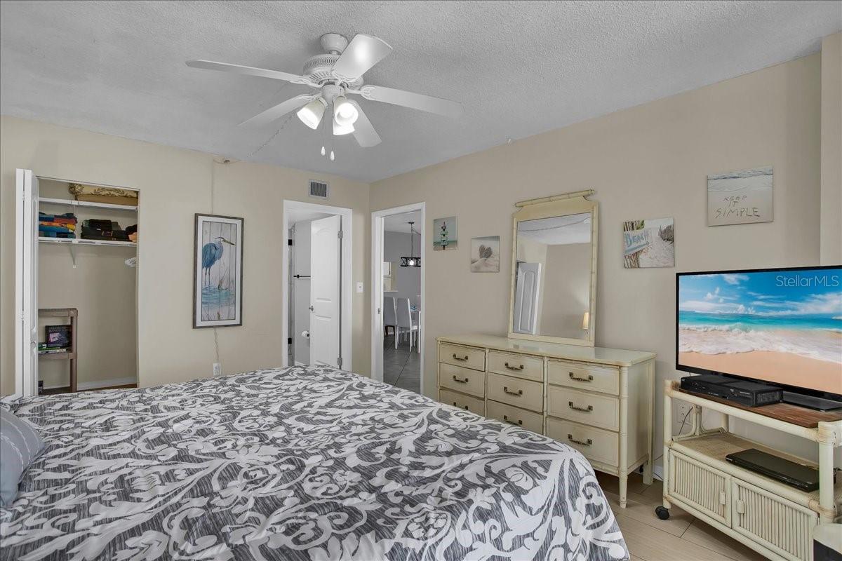15462 GULF BLVD #903 — photo 28
