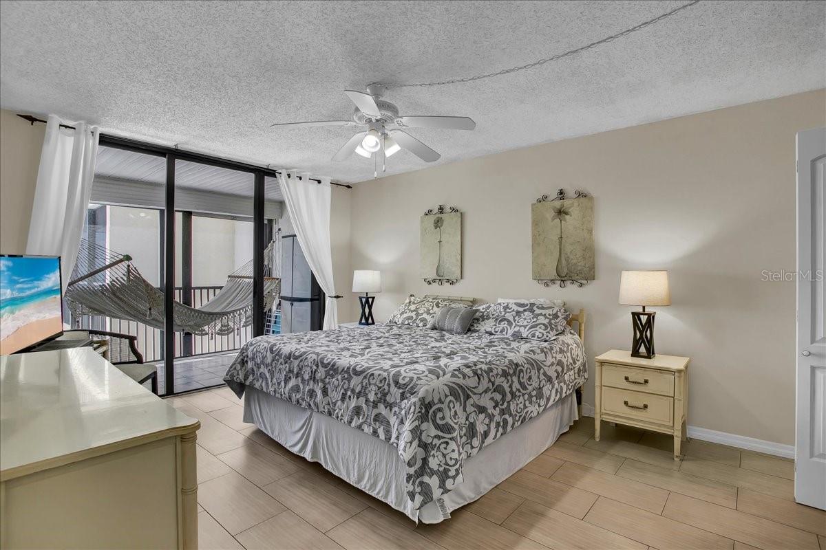 15462 GULF BLVD #903 — photo 26
