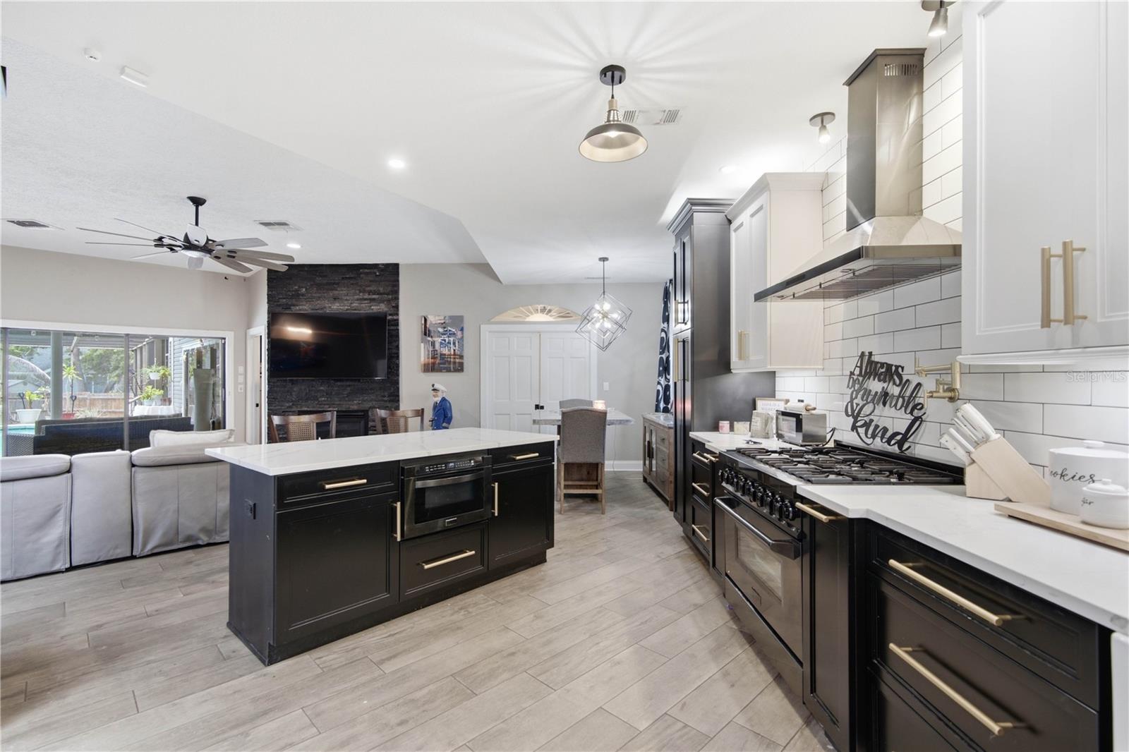 2860 BRIARWOOD LN — photo 38