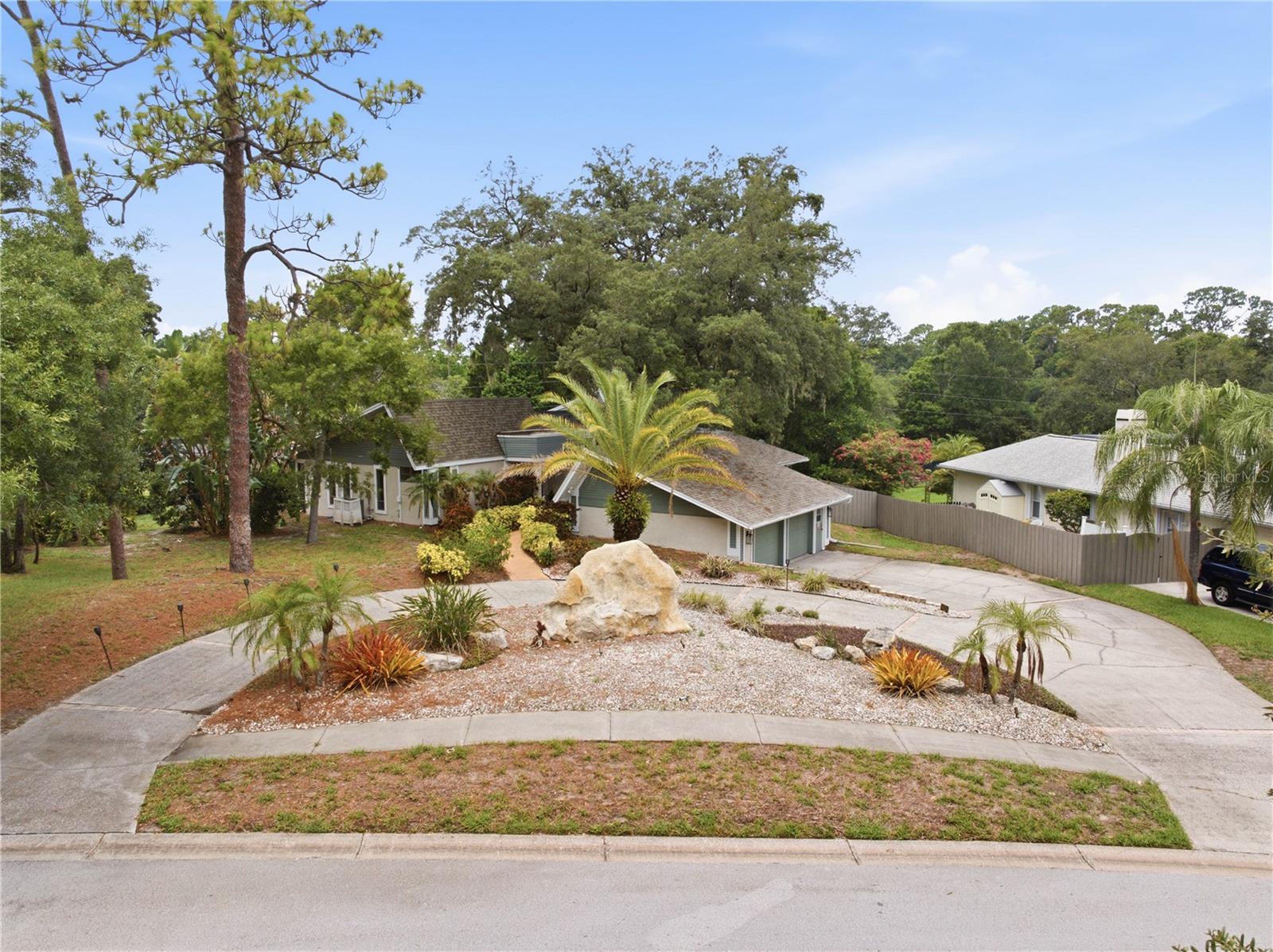 2860 BRIARWOOD LN — photo 2