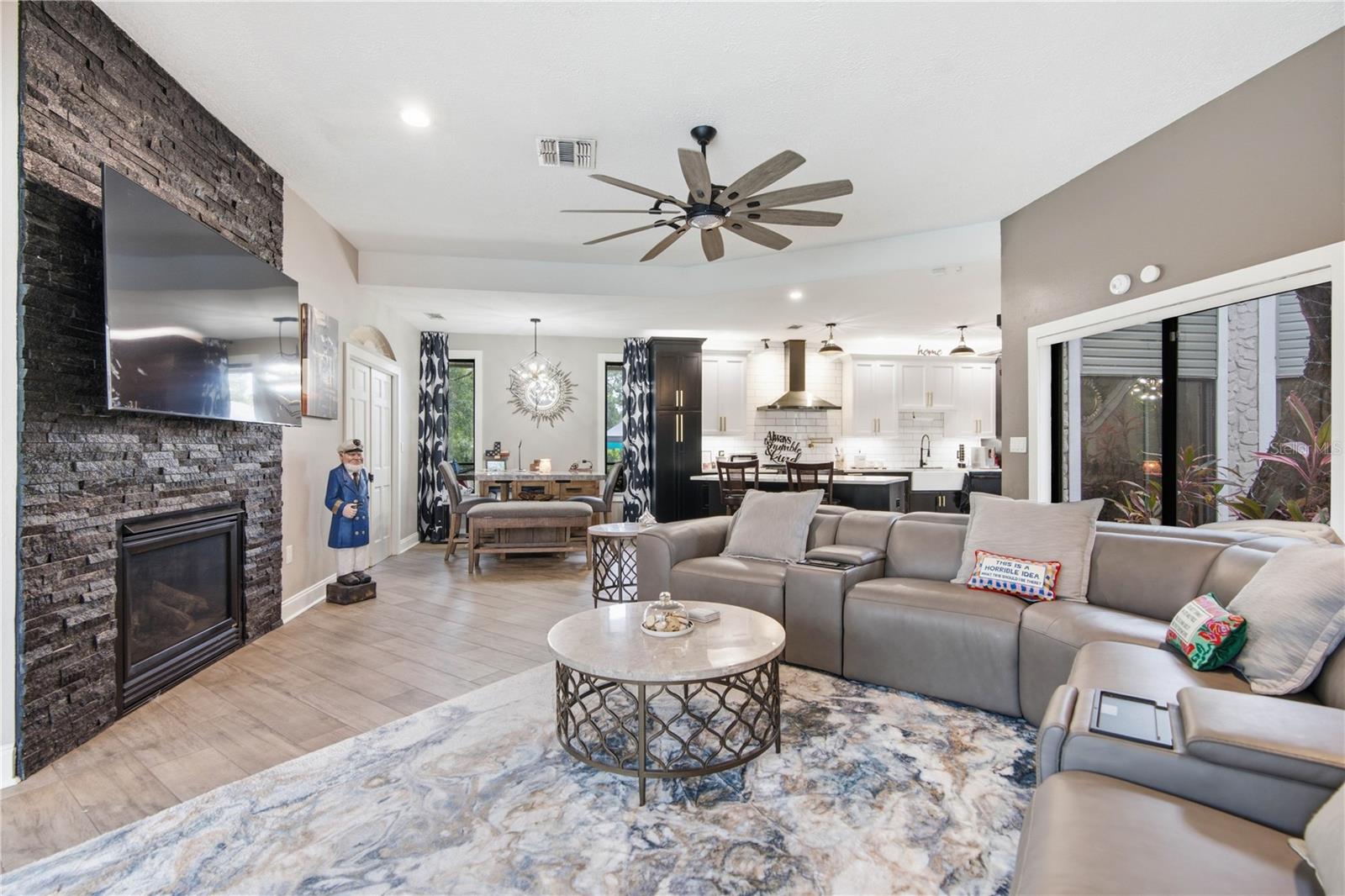 2860 BRIARWOOD LN — photo 33
