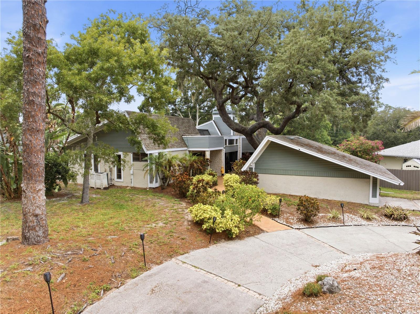 2860 BRIARWOOD LN — photo 4