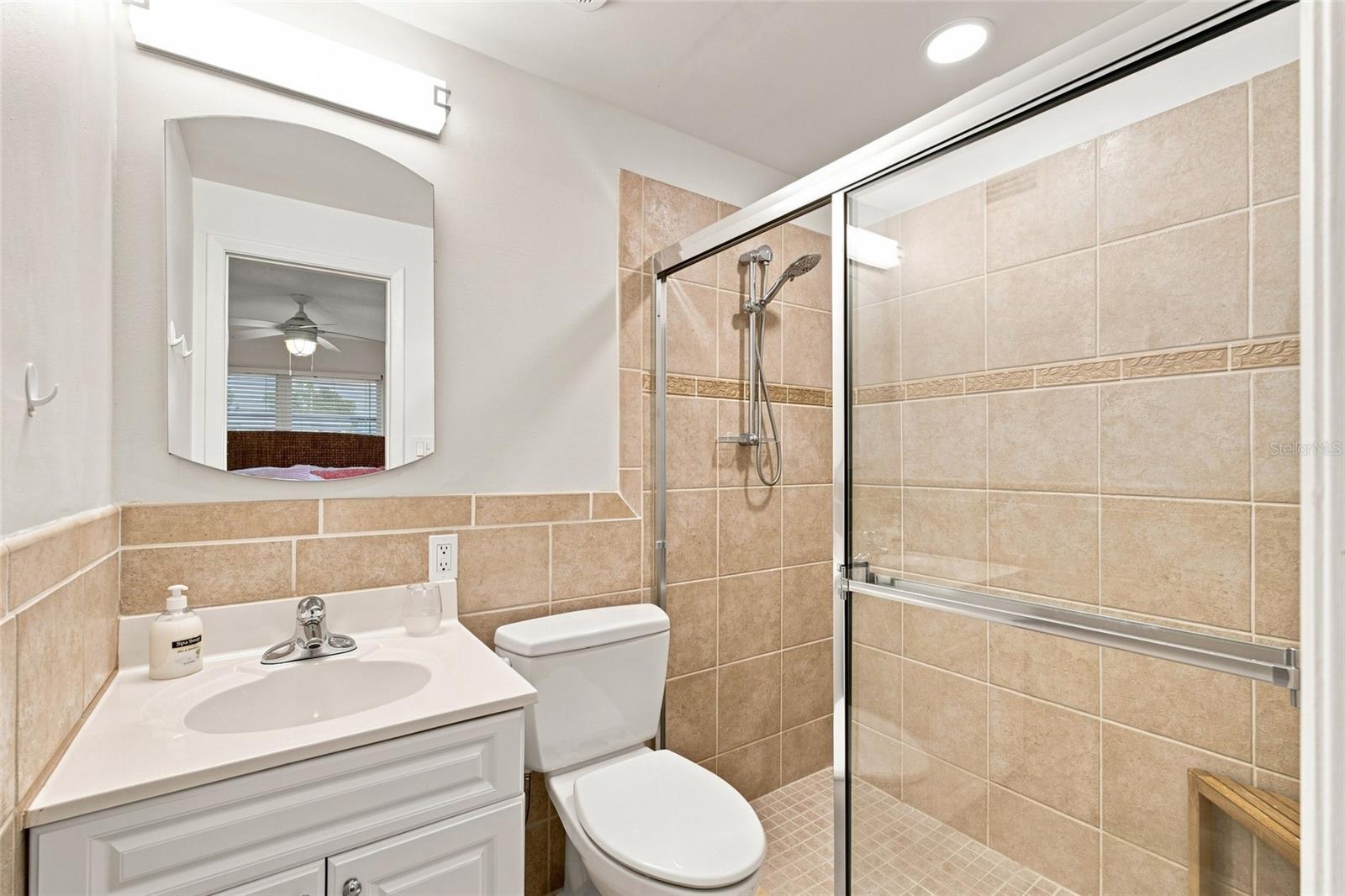 3868 CATALINA DR — photo 16