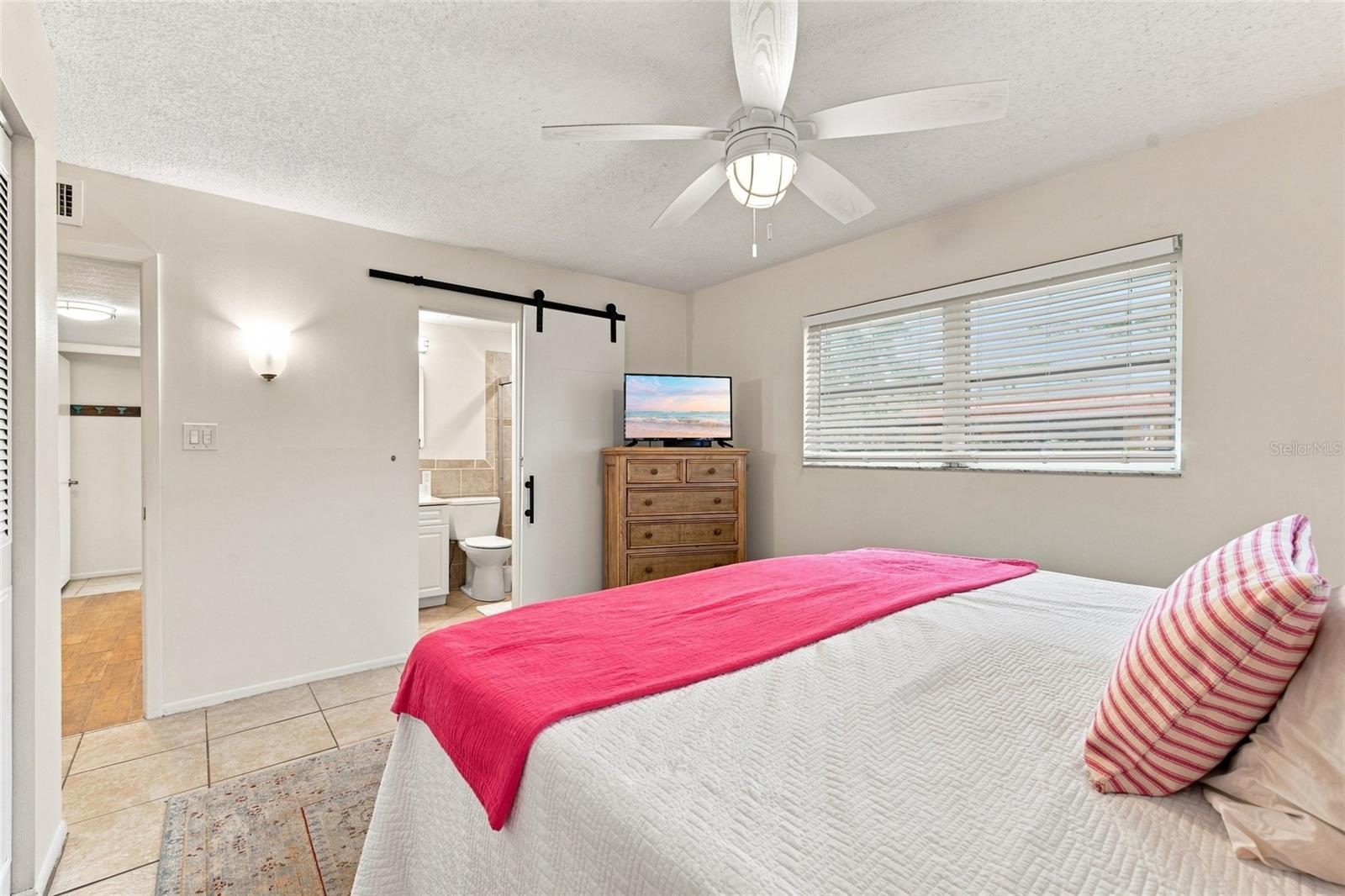 3868 CATALINA DR — photo 15