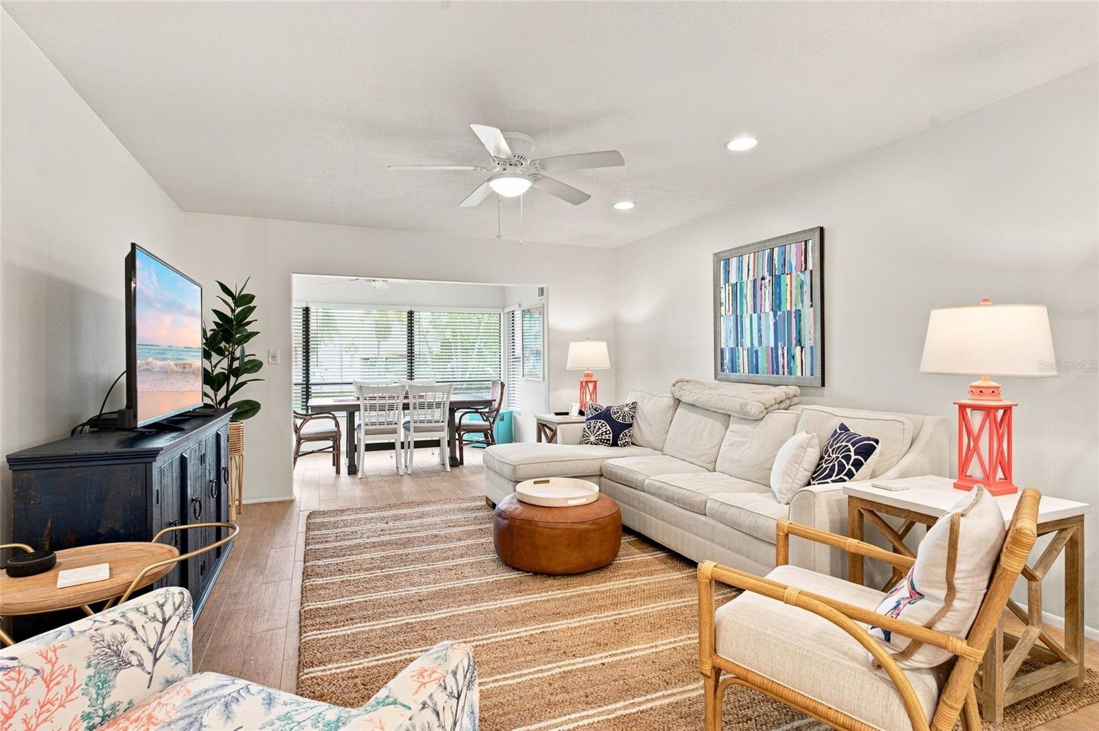 3868 CATALINA DR — photo 8