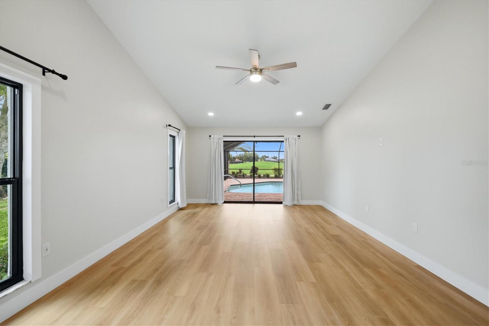 8822 MISTY CREEK DR — photo 27