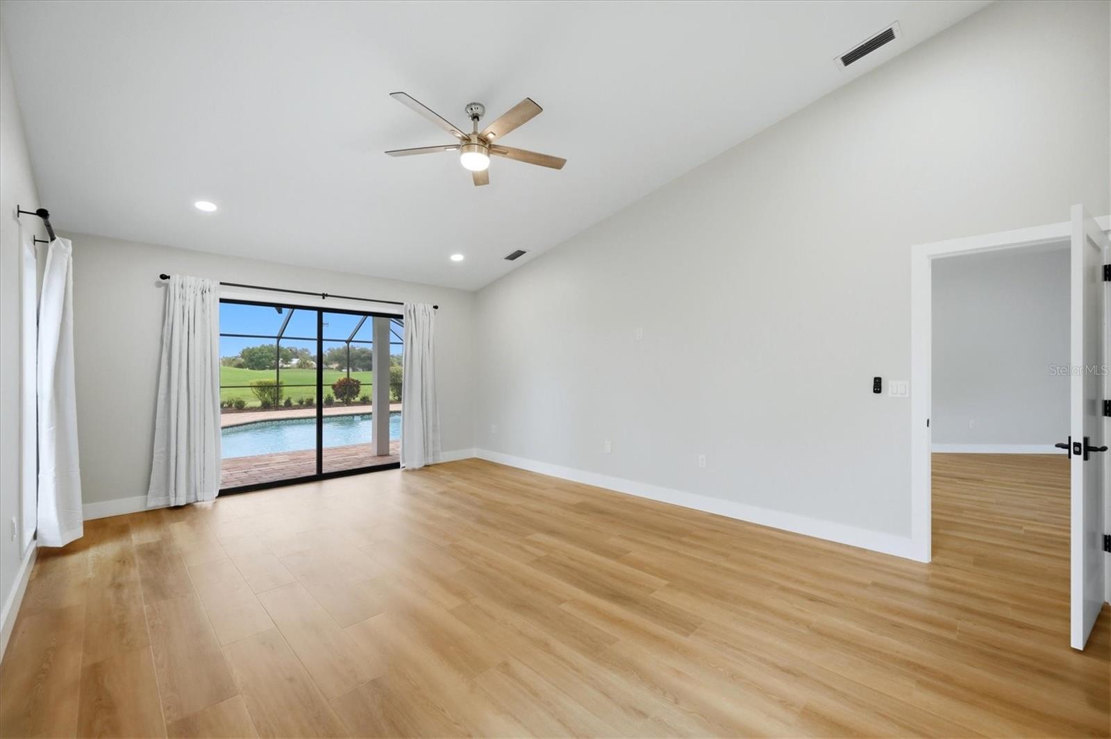 8822 MISTY CREEK DR — photo 24