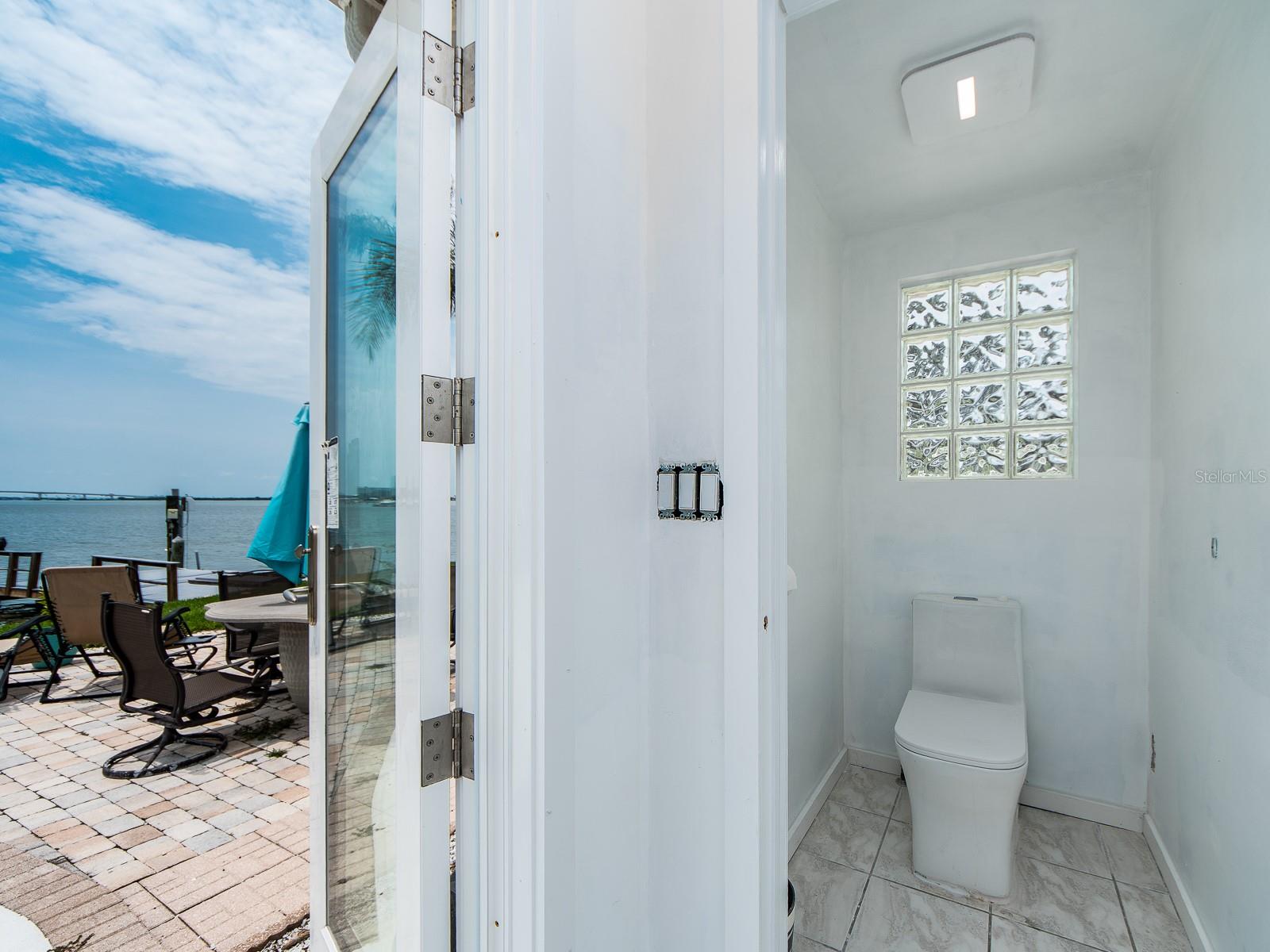 1826 VENETIAN POINT DR — photo 44