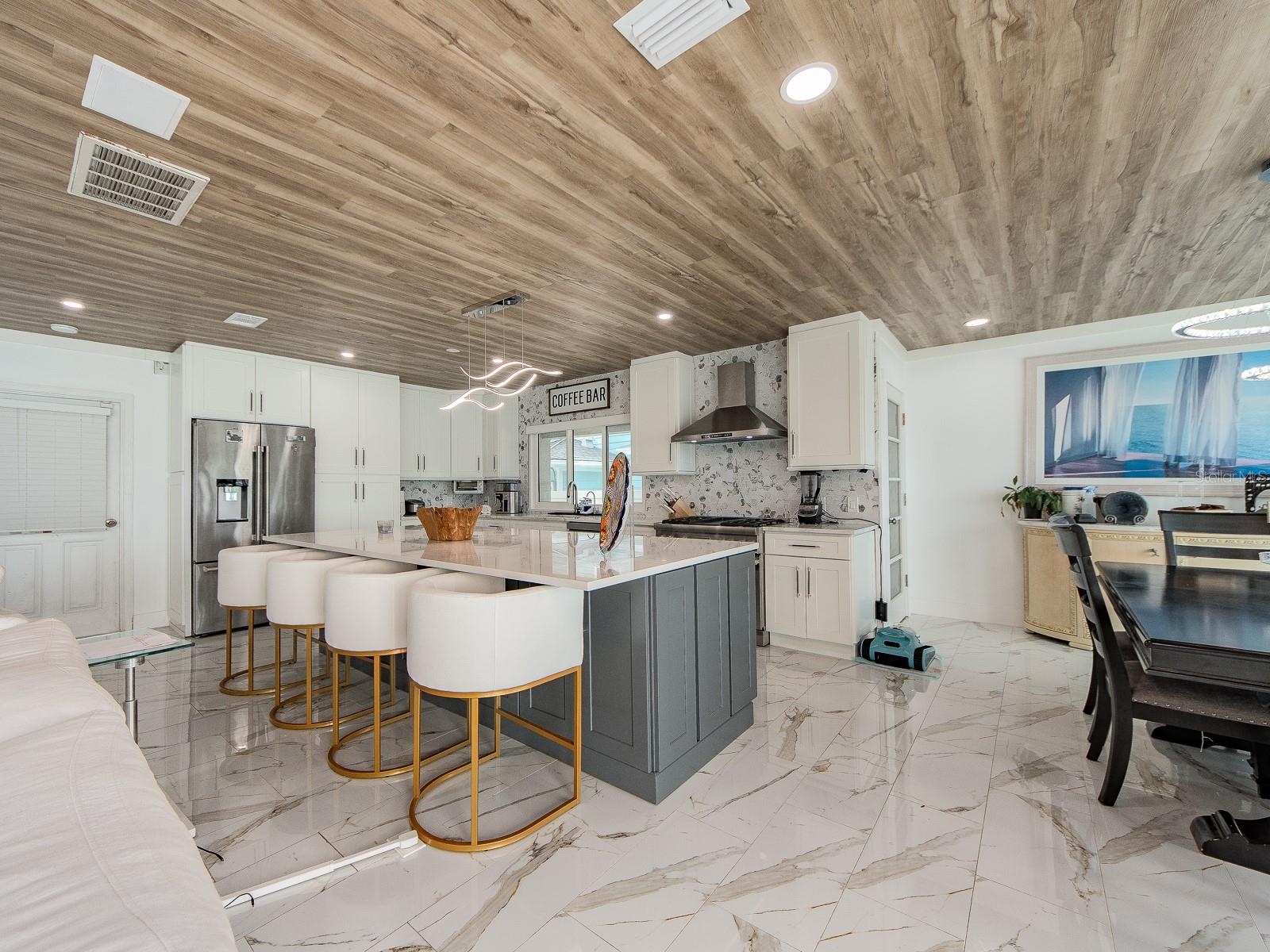 1826 VENETIAN POINT DR — photo 17