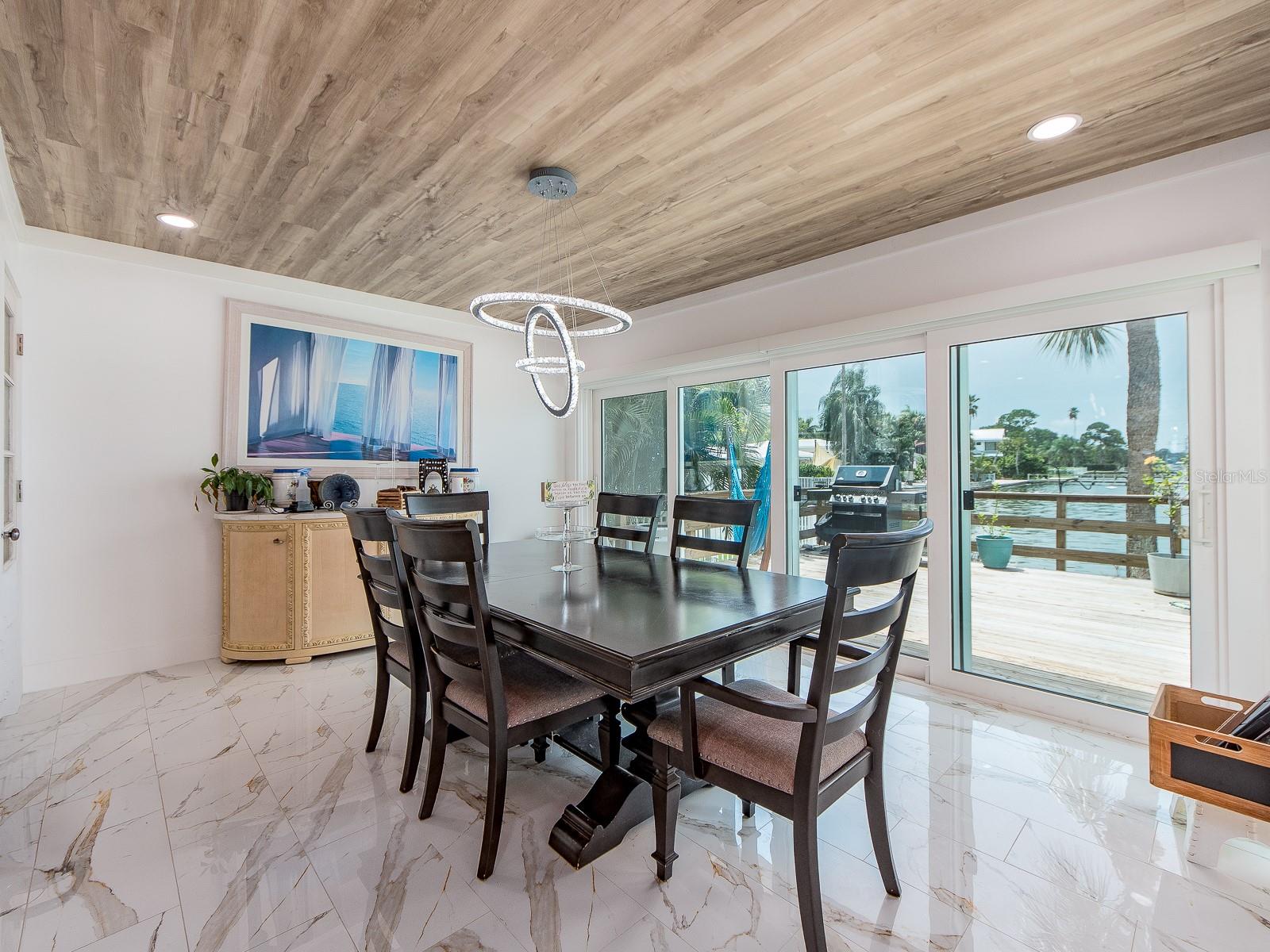 1826 VENETIAN POINT DR — photo 18