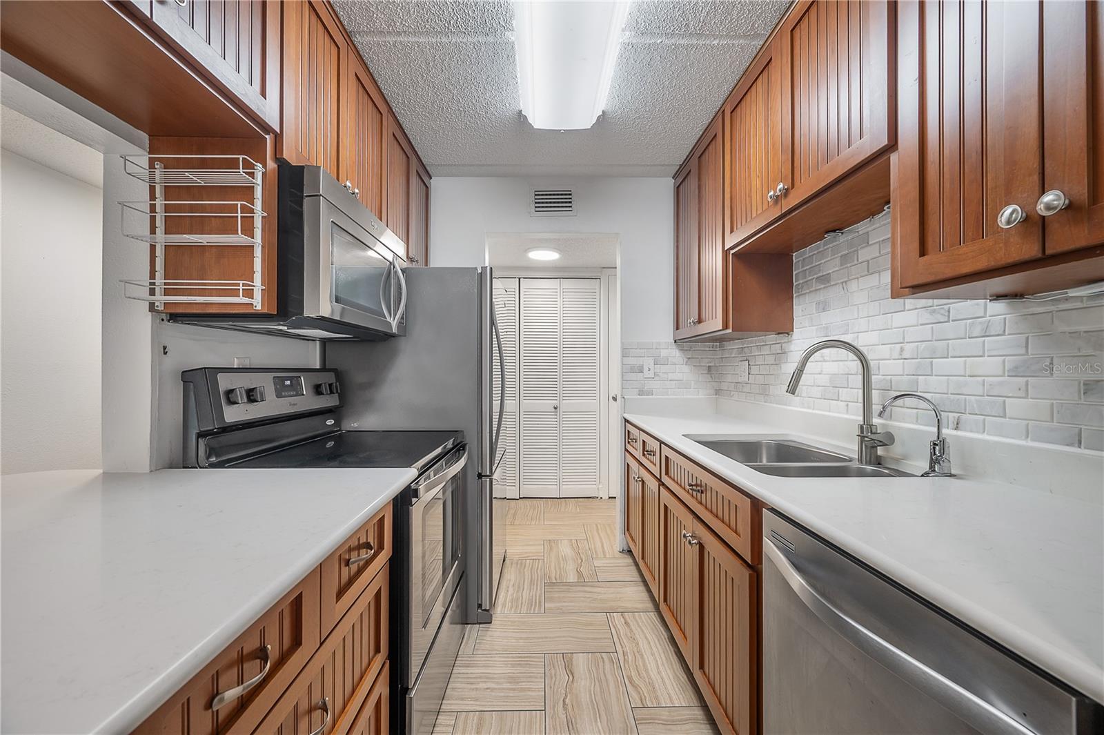 3325 BAYSHORE BLVD #A17 — photo 11