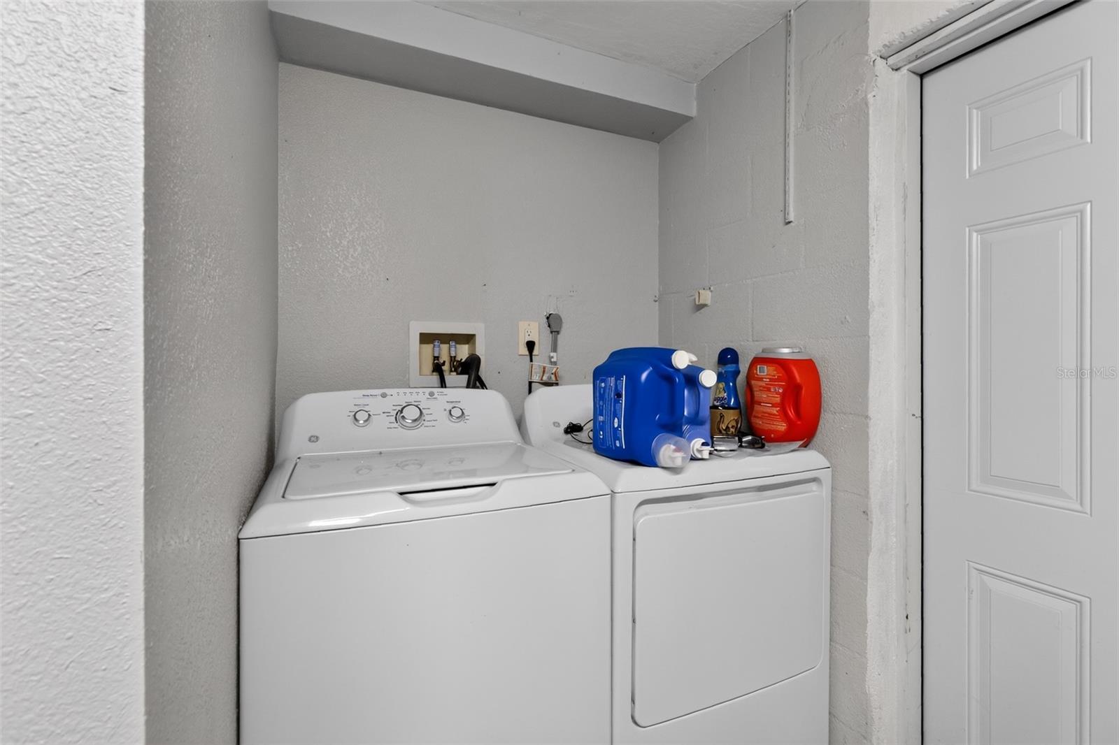 7212 WEDGEWOOD DR — photo 31