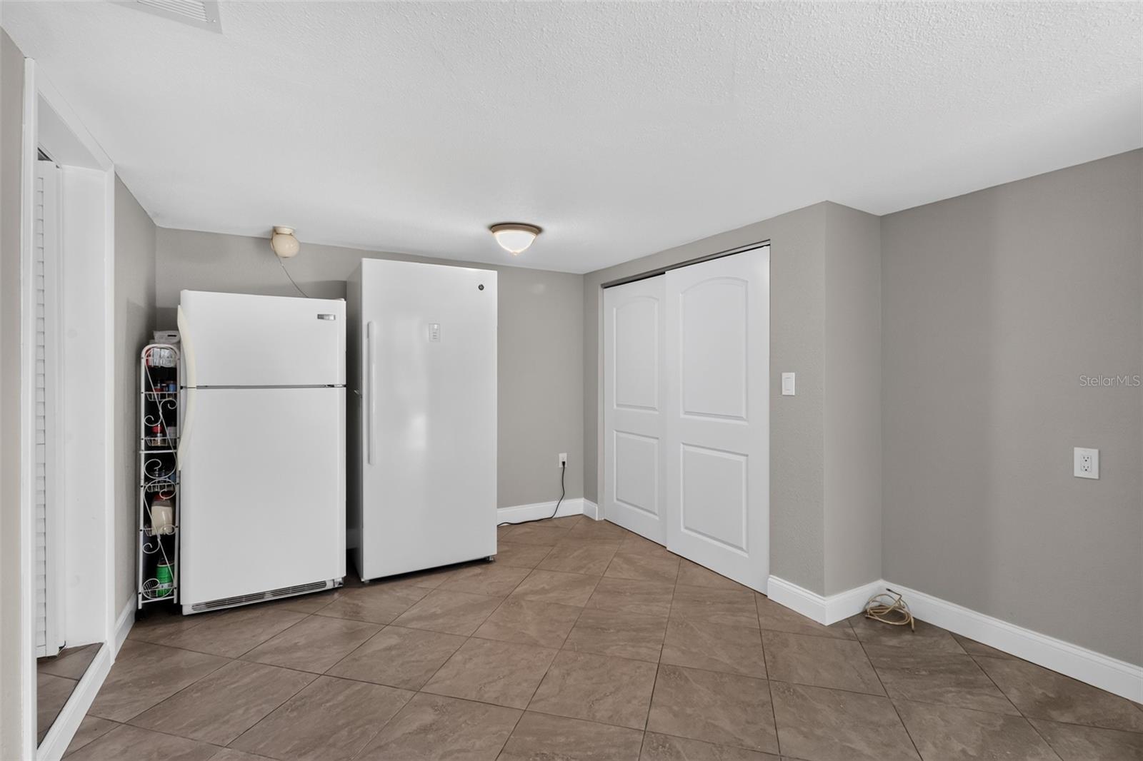 7212 WEDGEWOOD DR — photo 33