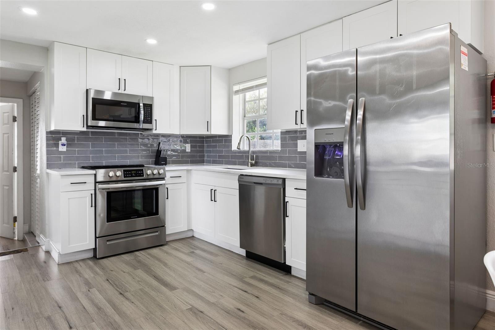 4012 W FAIRVIEW HTS — photo 9