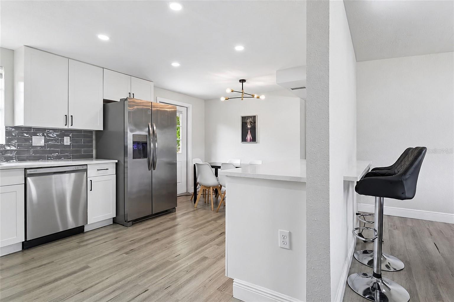 4012 W FAIRVIEW HTS — photo 8