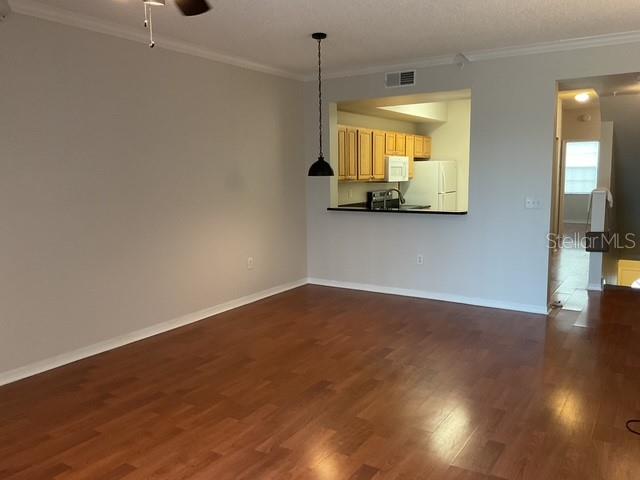 5711 BENTGRASS DR #19-211 — photo 6