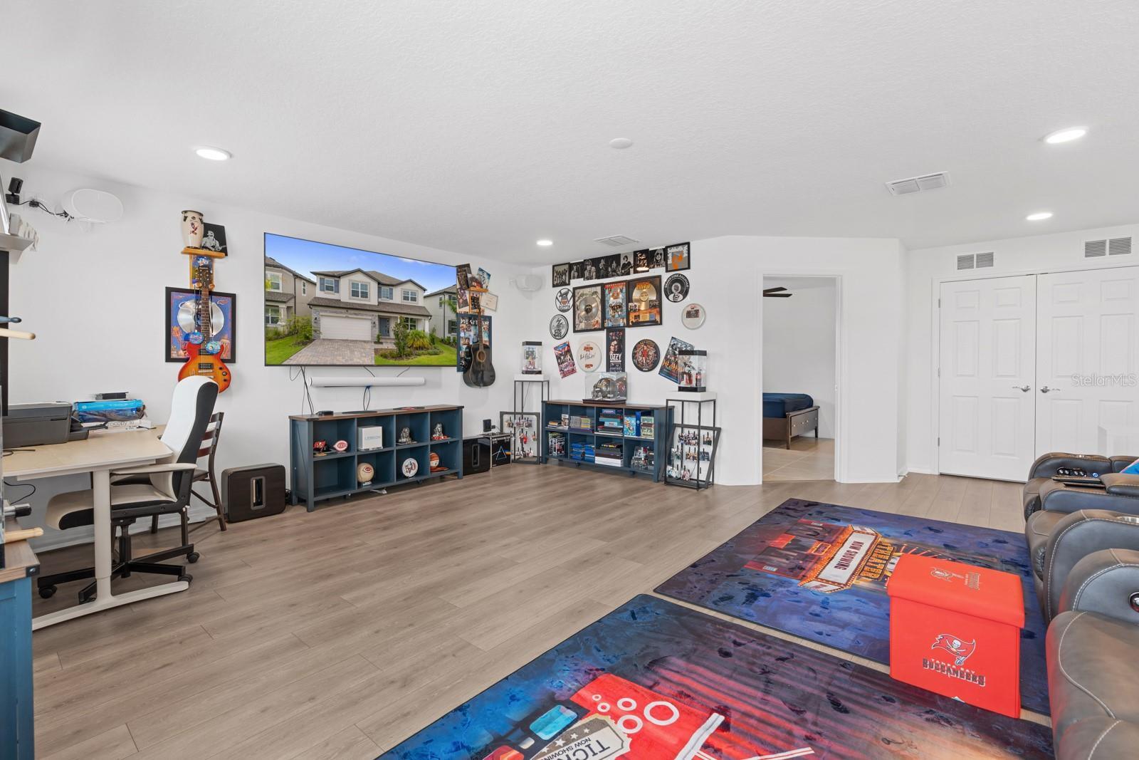 10726 NEW MORNING DR — photo 40