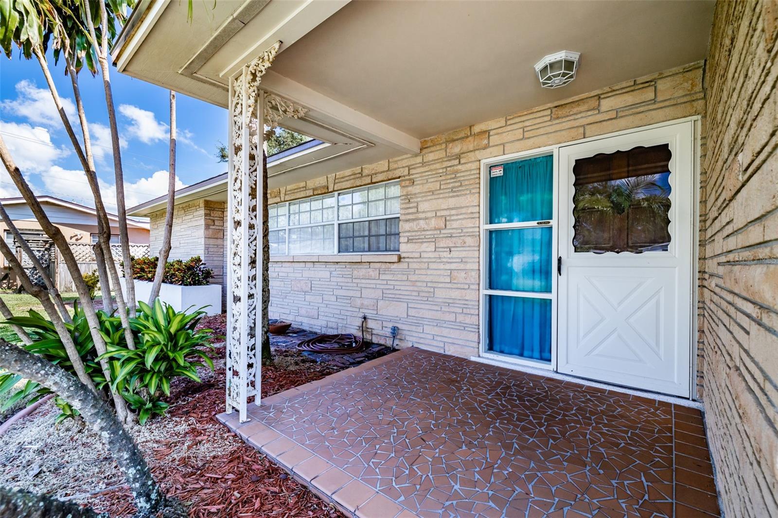 5004 S HESPERIDES ST — photo 4