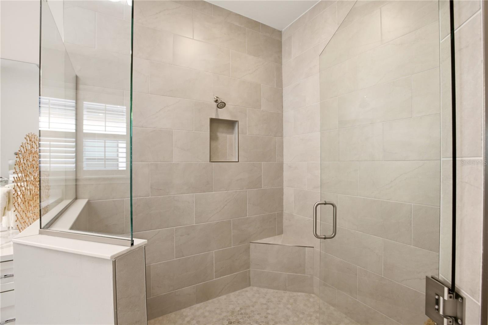 617 MARAVIYA BLVD — photo 28