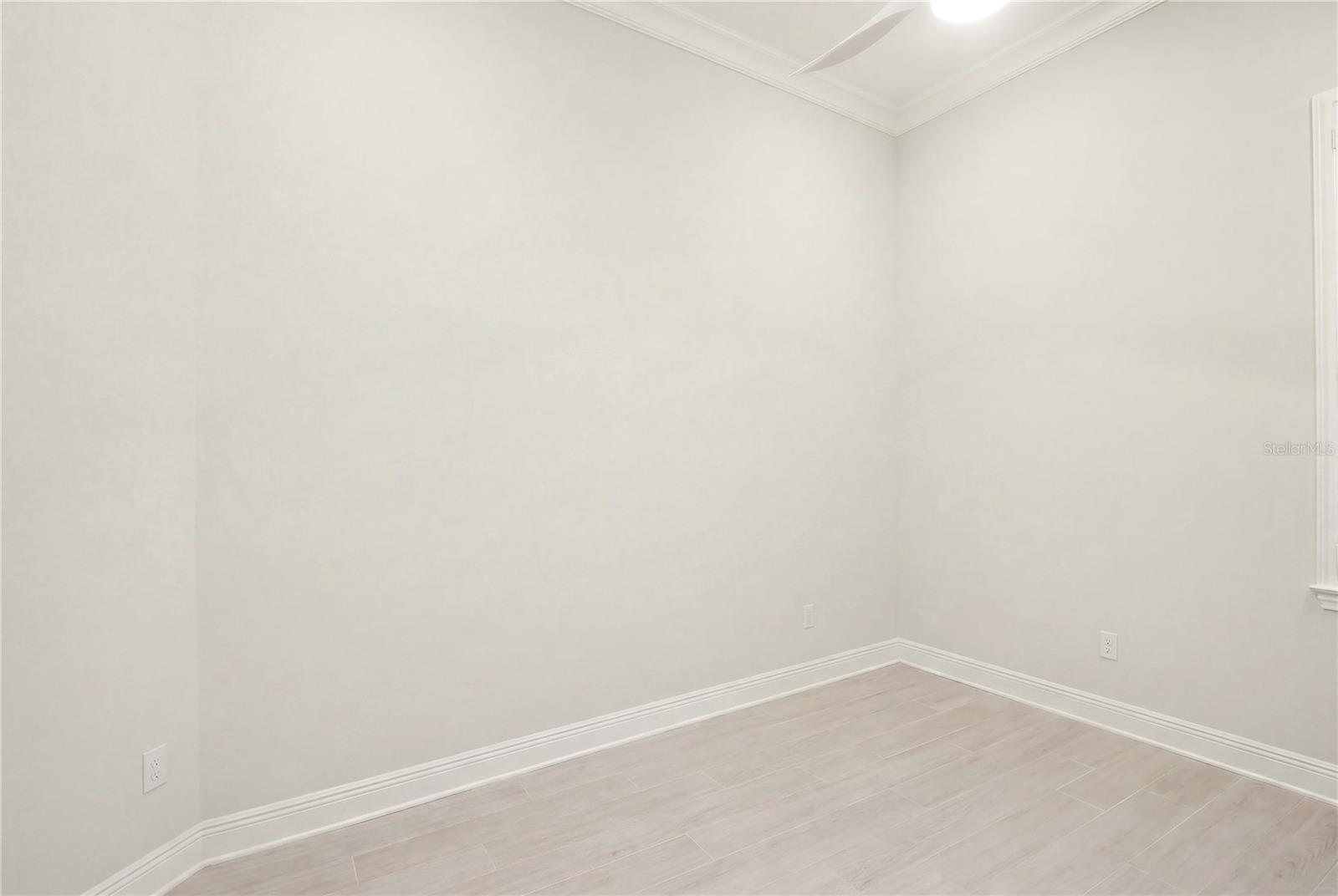 617 MARAVIYA BLVD — photo 31