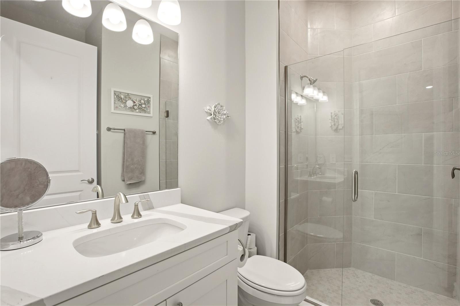 617 MARAVIYA BLVD — photo 33