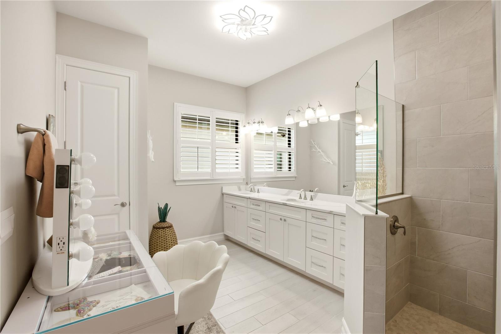 617 MARAVIYA BLVD — photo 26