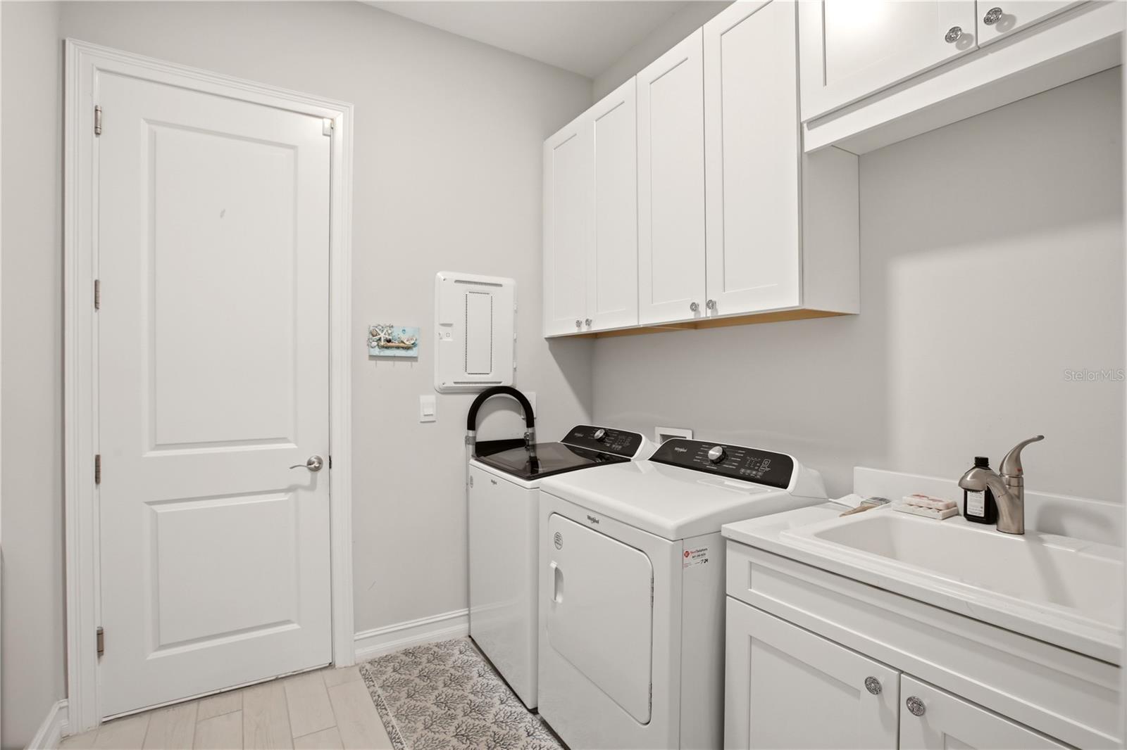 617 MARAVIYA BLVD — photo 44