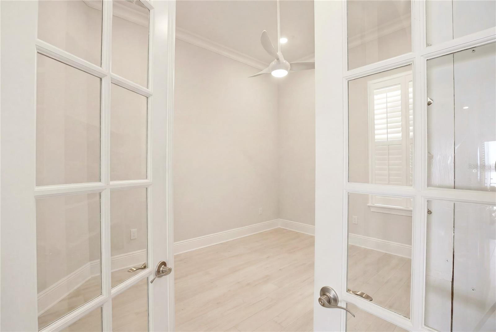 617 MARAVIYA BLVD — photo 30