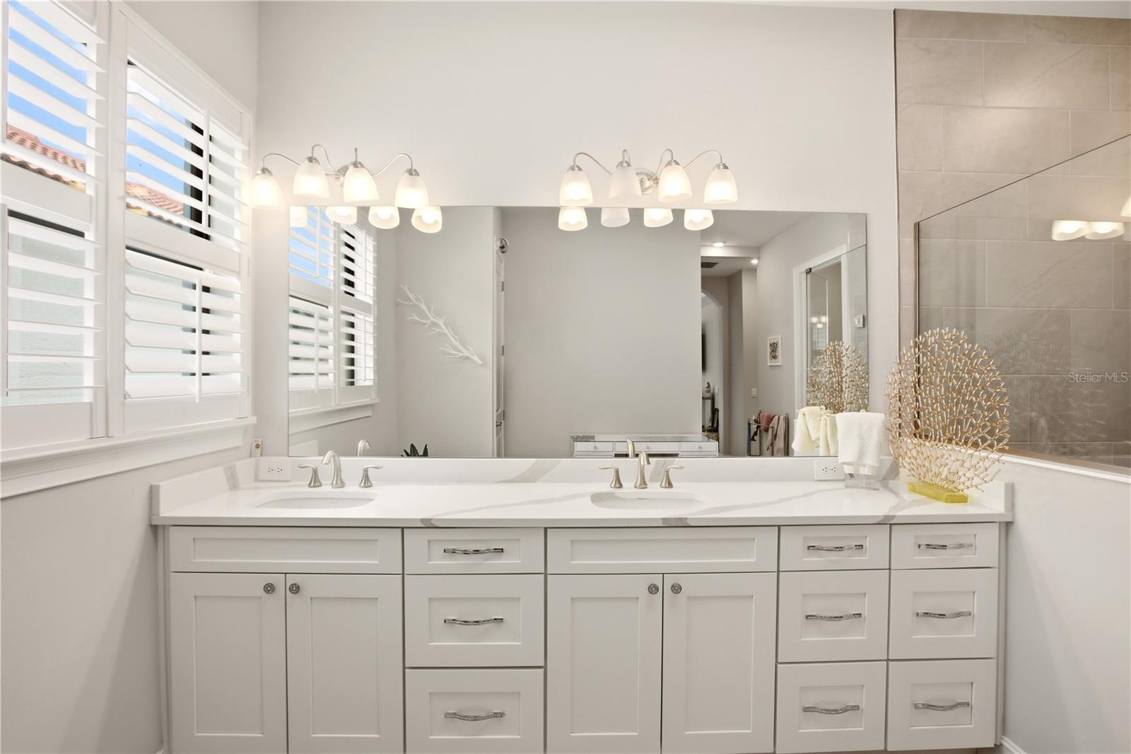 617 MARAVIYA BLVD — photo 27