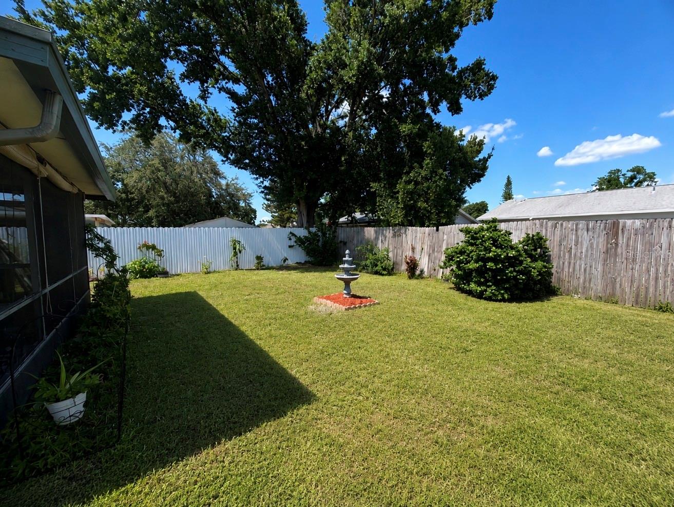 1069 BRIDLEWOOD WAY — photo 21