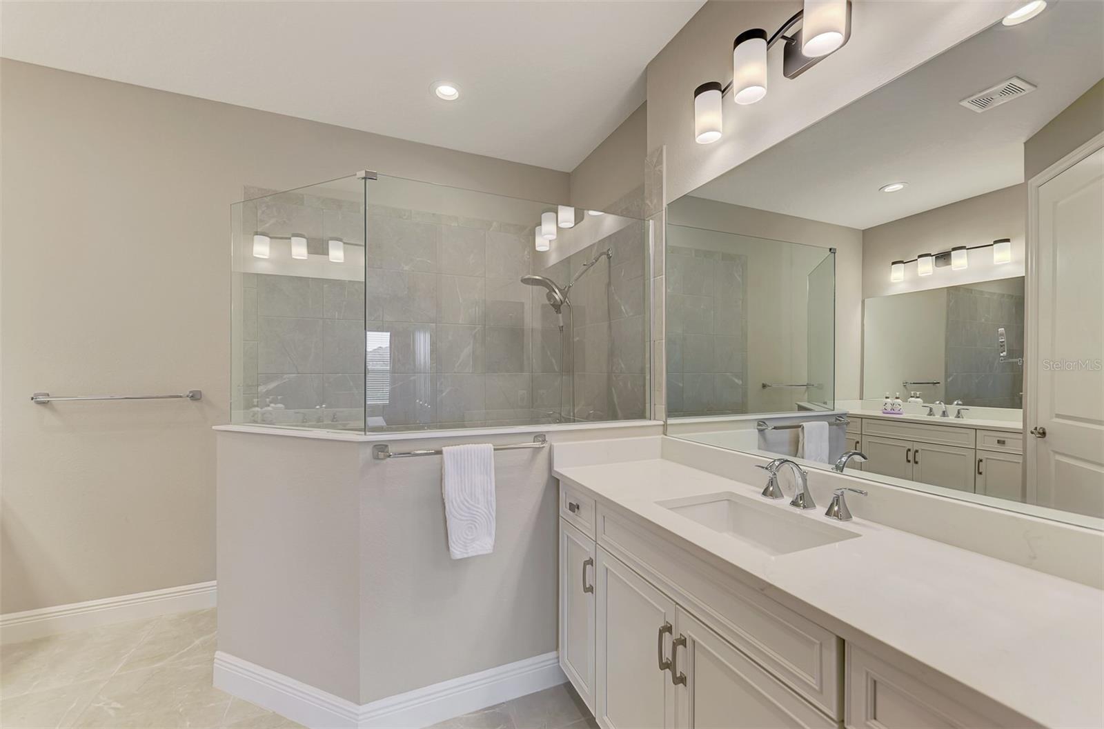 4842 WILLOW BEND AVE — photo 36
