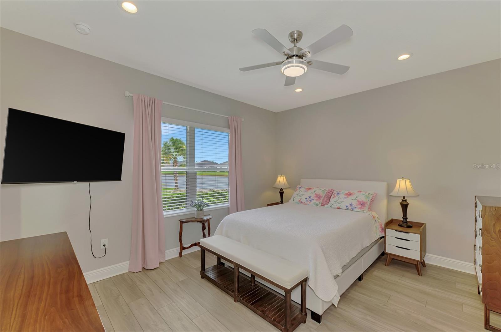 4842 WILLOW BEND AVE — photo 32