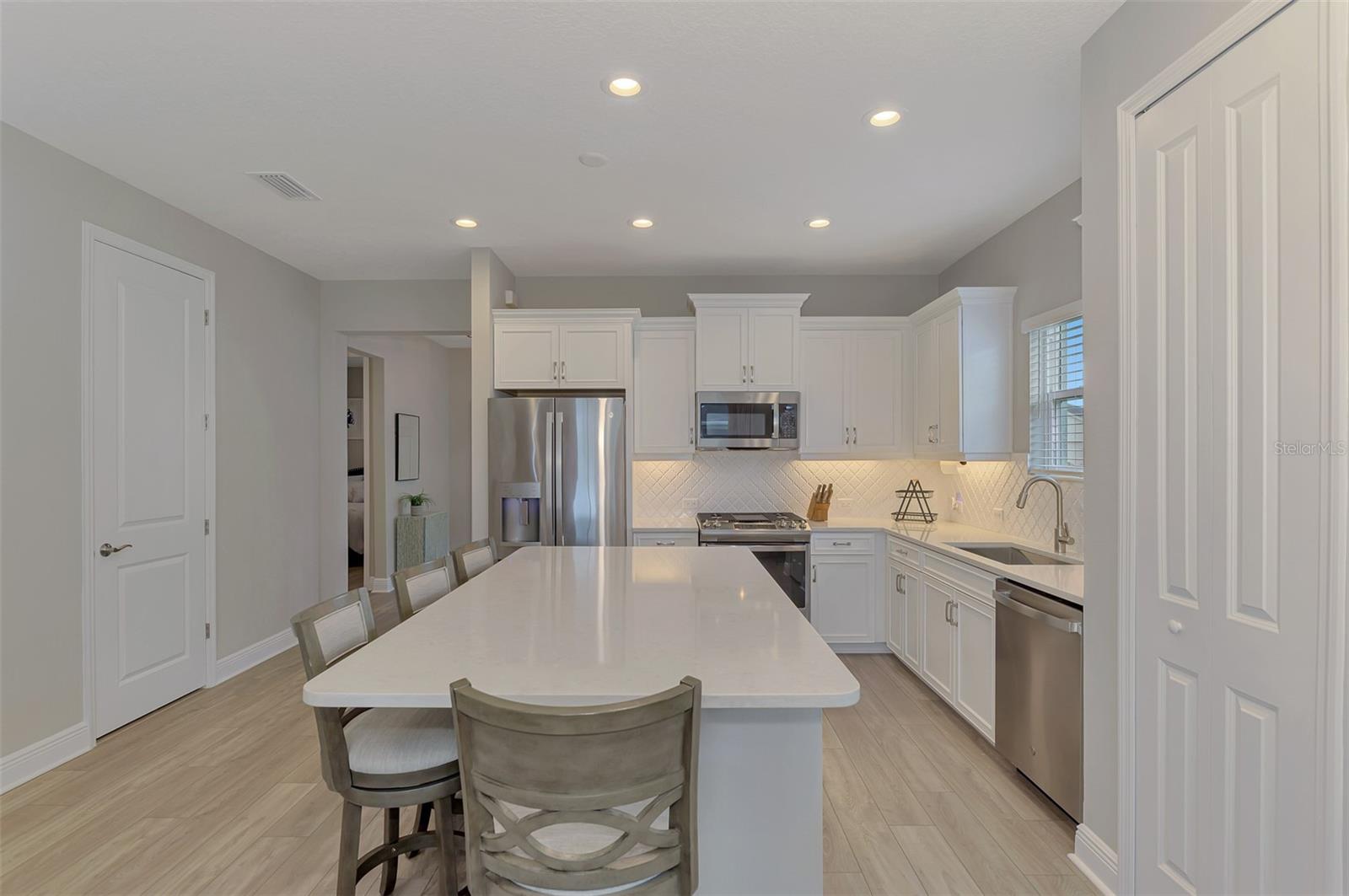4842 WILLOW BEND AVE — photo 18