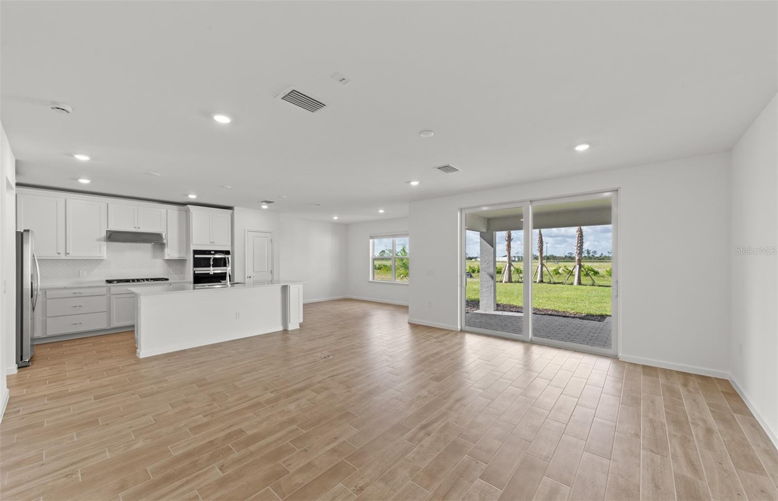 759 BALLEBY TRL — photo 27