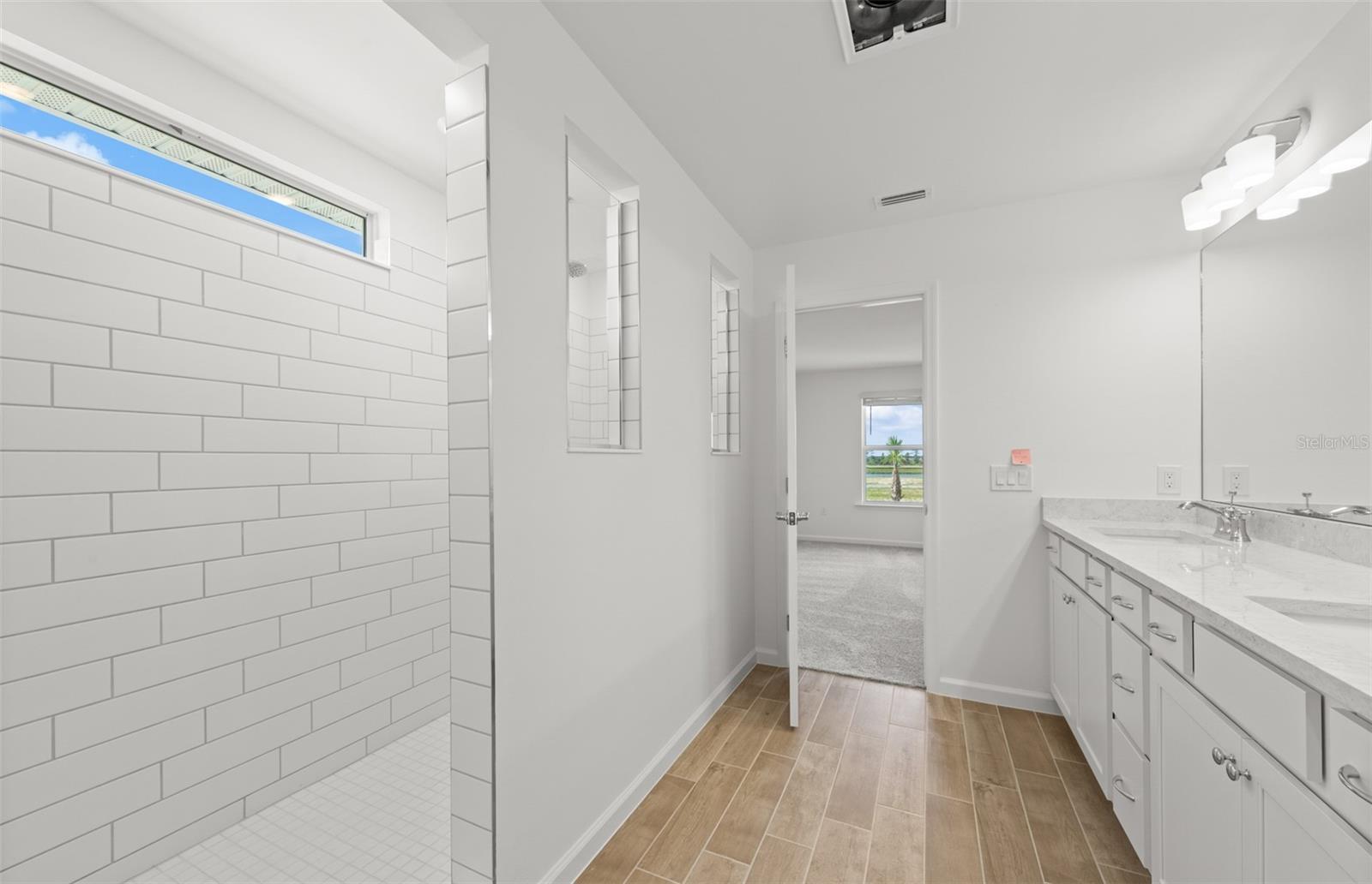 759 BALLEBY TRL — photo 32