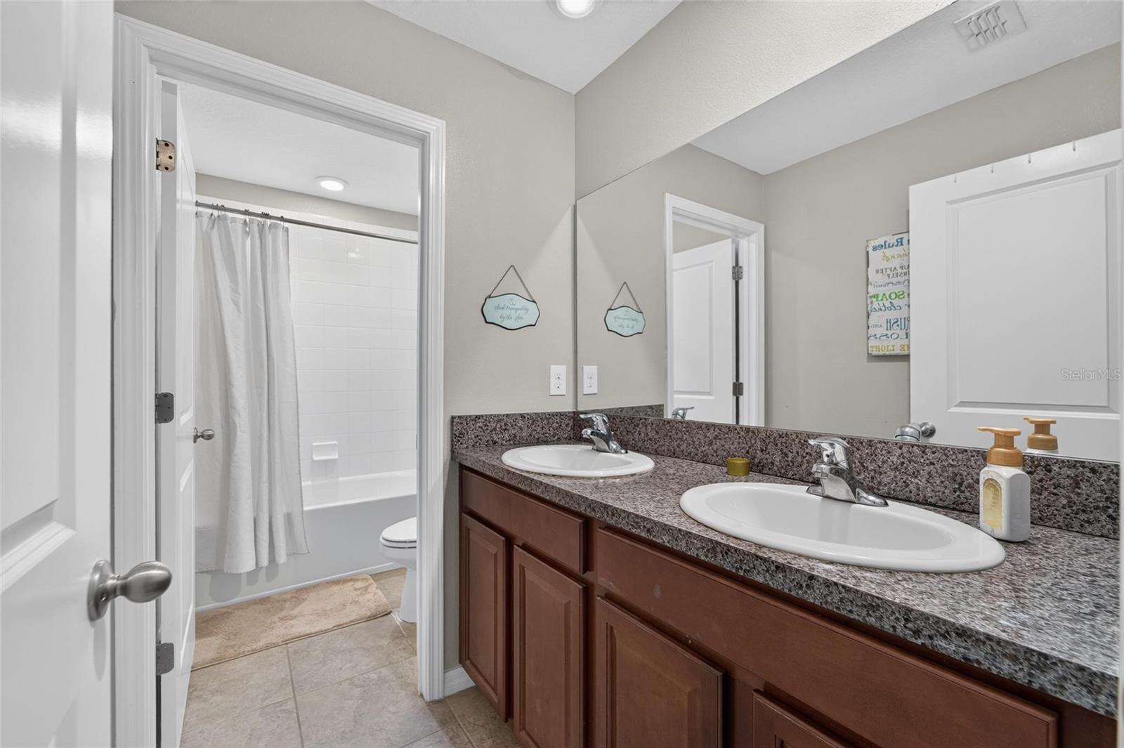 5119 WHITE CHICORY DR — photo 21