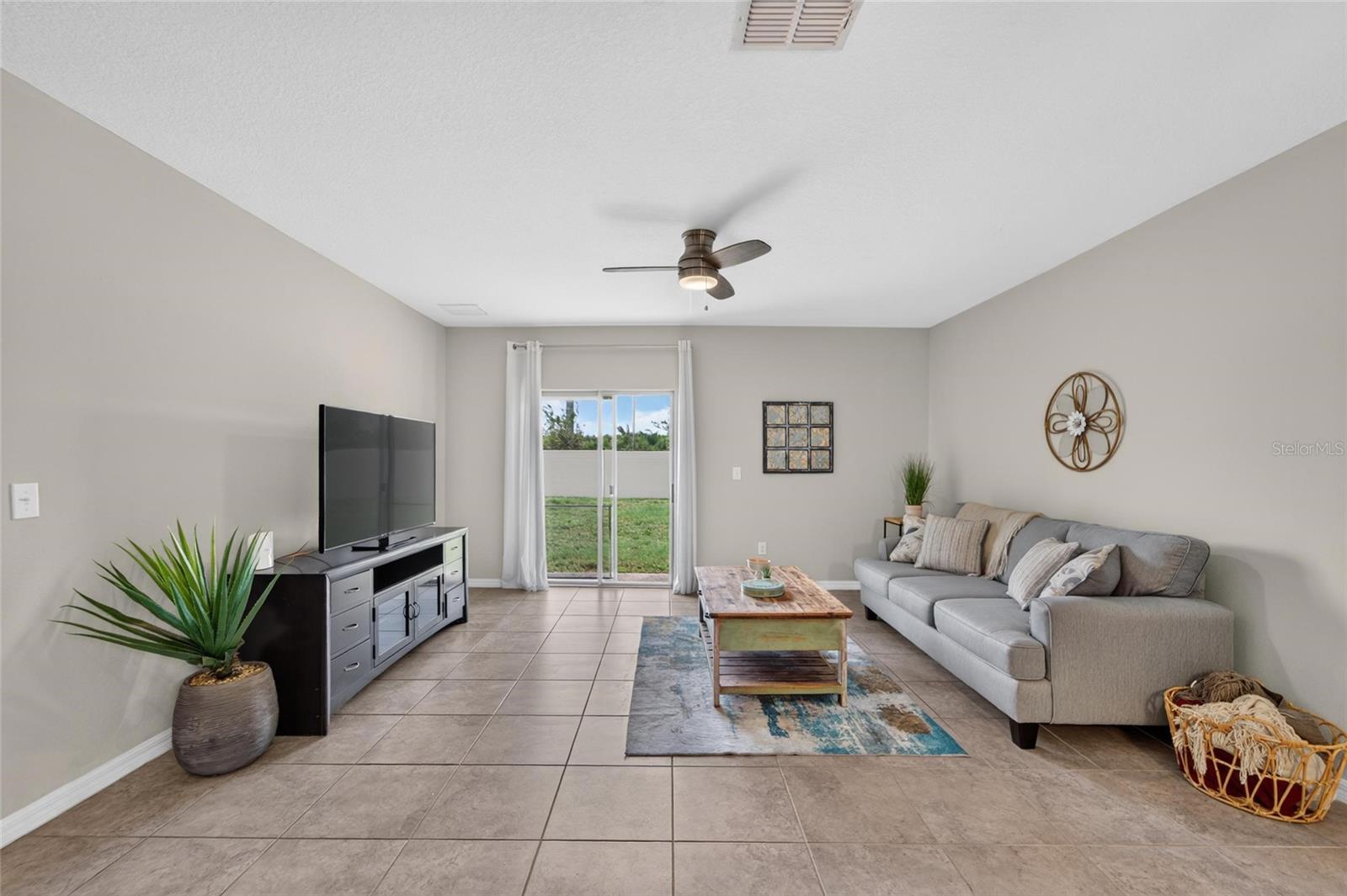 5119 WHITE CHICORY DR — photo 5