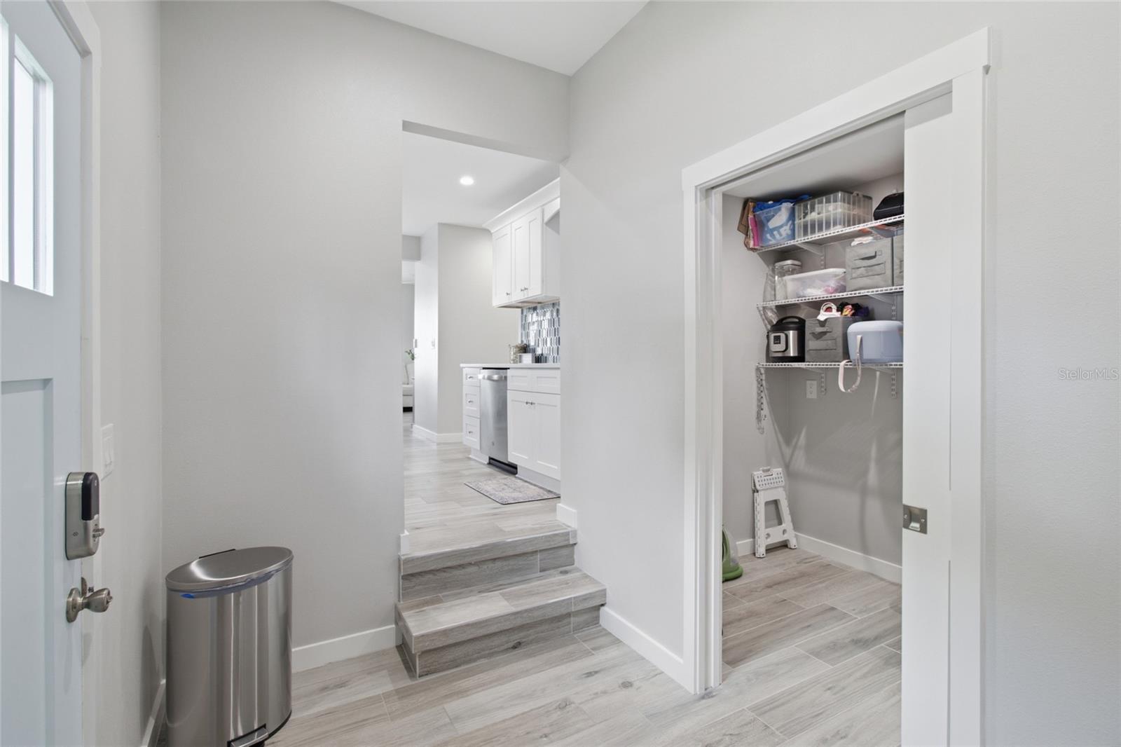 1902 SAINT GEORGE DR — photo 31