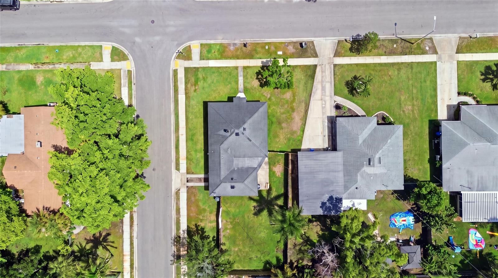1902 SAINT GEORGE DR — photo 47
