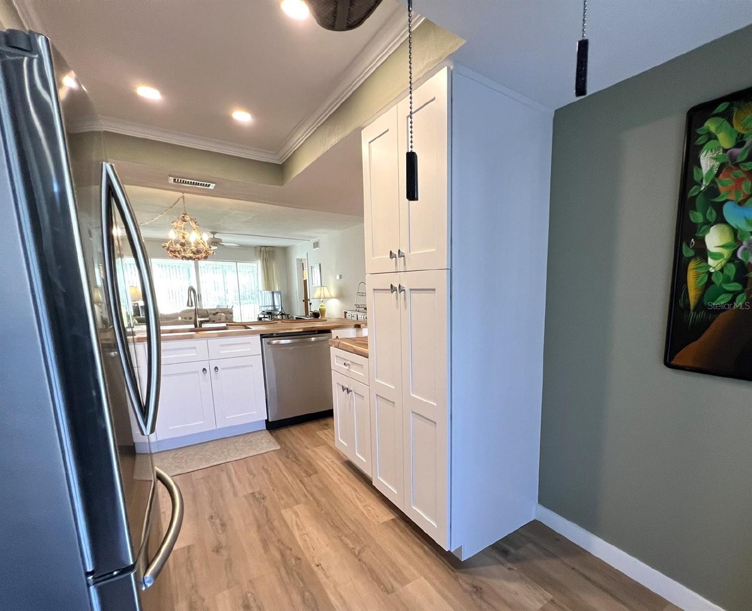 5205 WEDGEWOOD LN #15 — photo 3