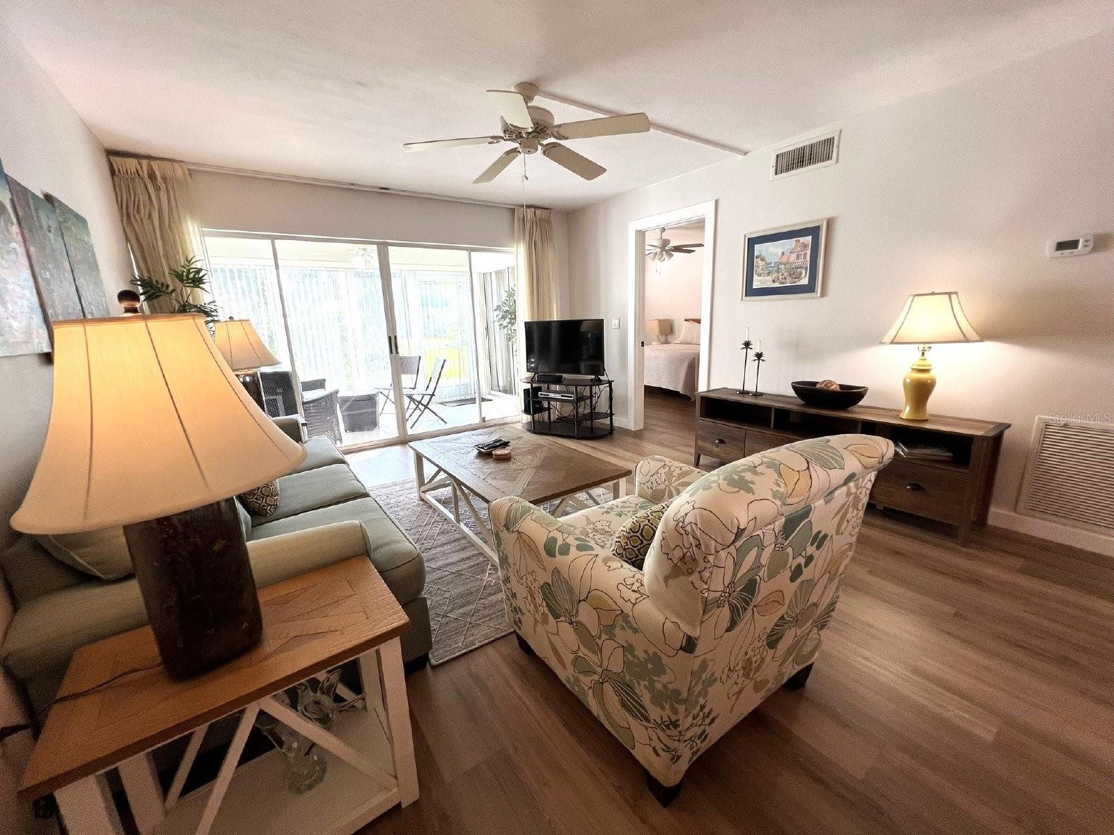 5205 WEDGEWOOD LN #15 — photo 6