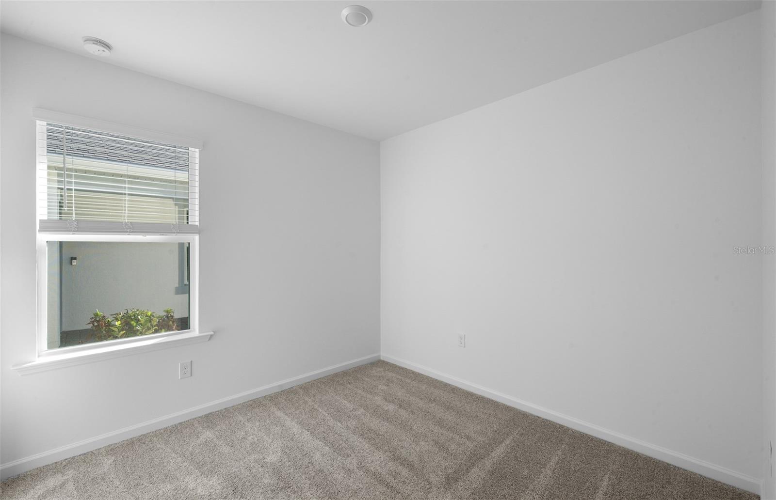 813 BALLEBY TRL — photo 17