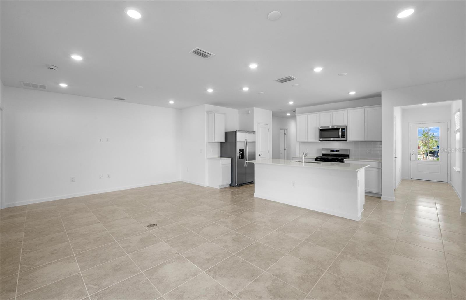 813 BALLEBY TRL — photo 11
